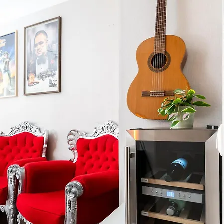 Cinema - 2-bed, 2-bath - Free Private Parking Tallinn