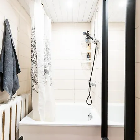 Cinema - 2-bed, 2-bath - Free Private Parking Tallinn