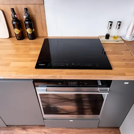 Cinema - 2-bed, 2-bath - Free Private Parking Lejlighed Tallinn