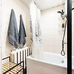 아파트 Cinema - 2-bed, 2-bath - Free Private Parking
