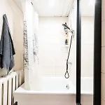 Cinema - 2-bed, 2-bath - Free Private Parking 탈린