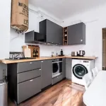 Cinema - 2-bed, 2-bath - Free Private Parking