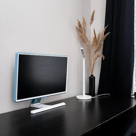 Cinema - 2-bed, 2-bath - Free Private Parking Tallin